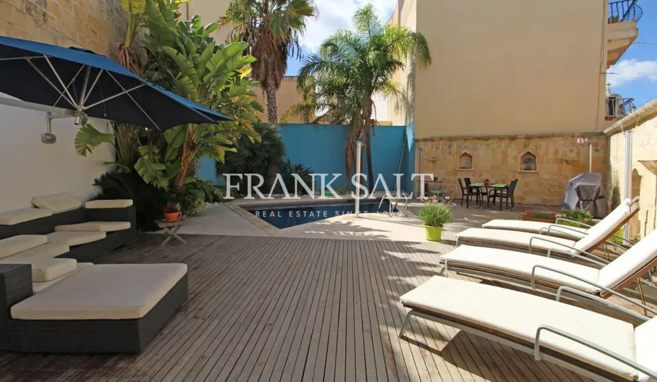Naxxar, Furnished House of Character