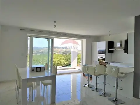 3 bedroom Apartment to rent in Mosta
