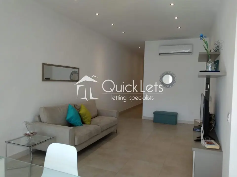 2 bedroom Apartment to rent in Ta' Xbiex