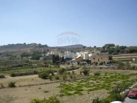 2 bedroom Penthouse to rent in Burmarrad