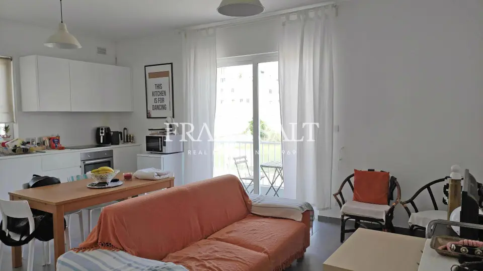 Gzira, Apartment