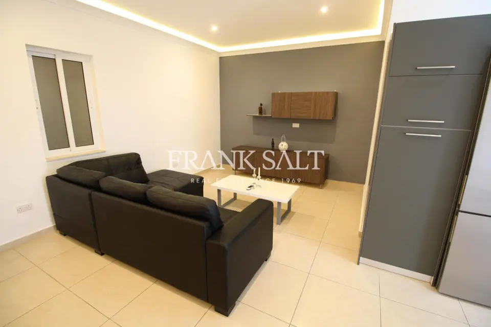 Gzira, Furnished Apartment