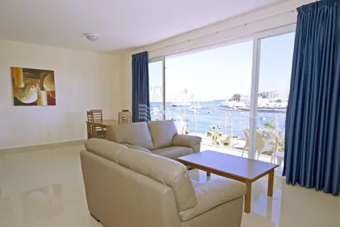 2 Bedroom Apartment To Rent in Gzira