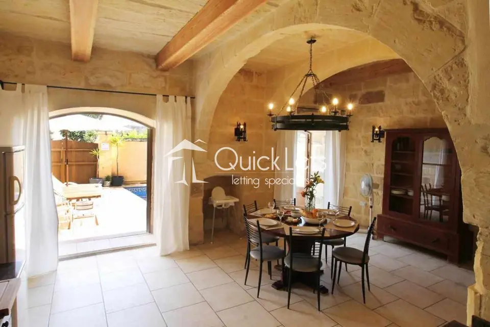 4 bedroom Farmhouse to rent in Gozo - Xewkija