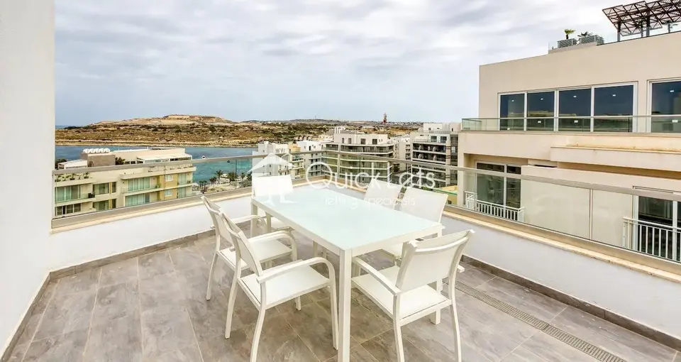 2 bedroom Penthouse to rent in Qawra