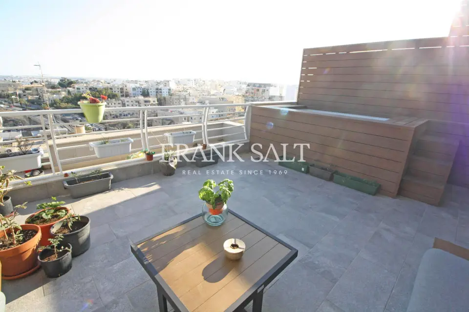 St Julians, Apartment