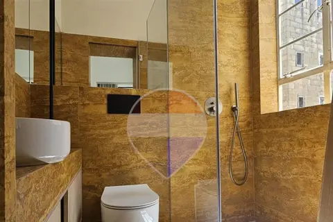 2 Bedroom Apartment For Sale in Valletta