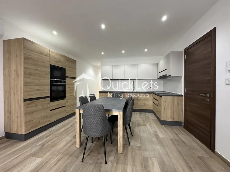 Appartement 3 chambres à louer à Marsaskala