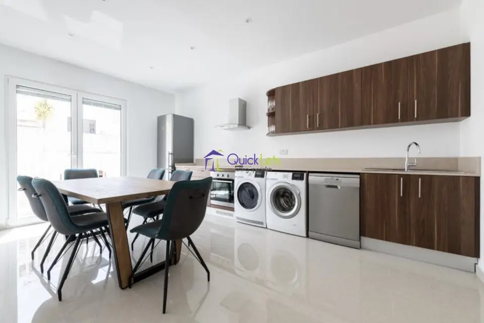 2 bedroom Apartment to rent in Sliema