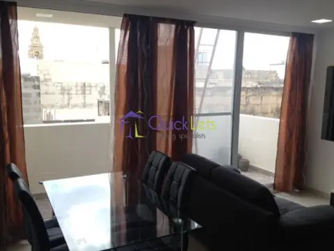 2 bedroom Penthouse to rent in Sliema
