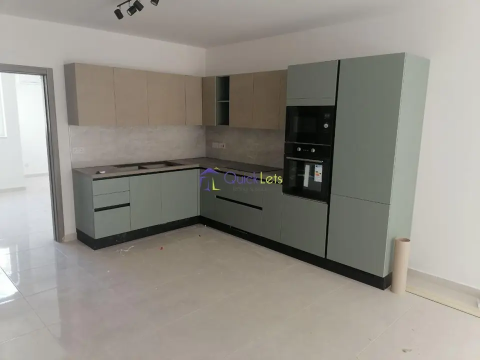2 bedroom Apartment to rent in Gzira