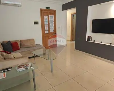 2 bedroom Apartment to rent in St Julian's