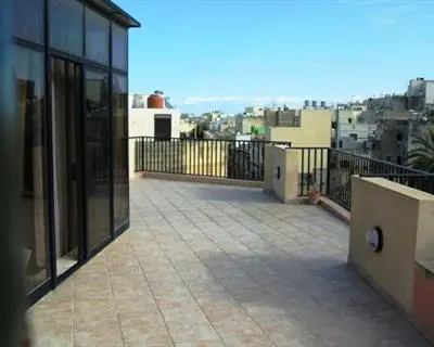 3 bedroom Penthouse to rent in St Julian's