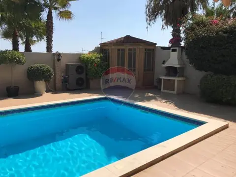 6 bedroom Villa Semi-detached for sale in Marsascala