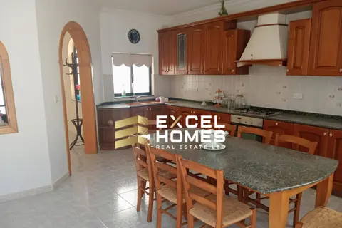 Apartment For Sale in St Paul's Bay