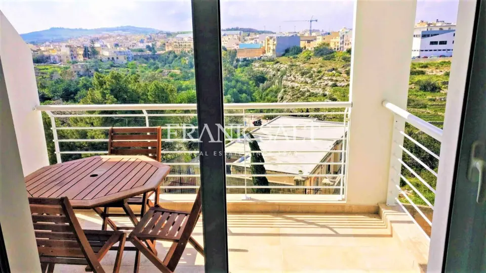 Mosta, Furnished Apartment