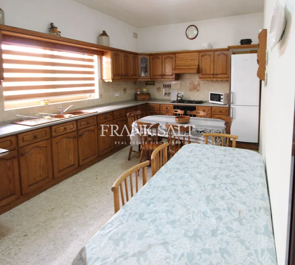 Attard, Furnished Terraced House
