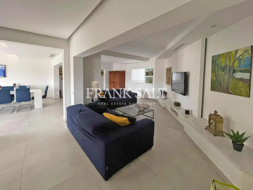 Attard, Furnished Apartment