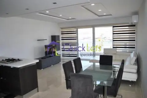 Appartement 3 chambres à louer à Gzira