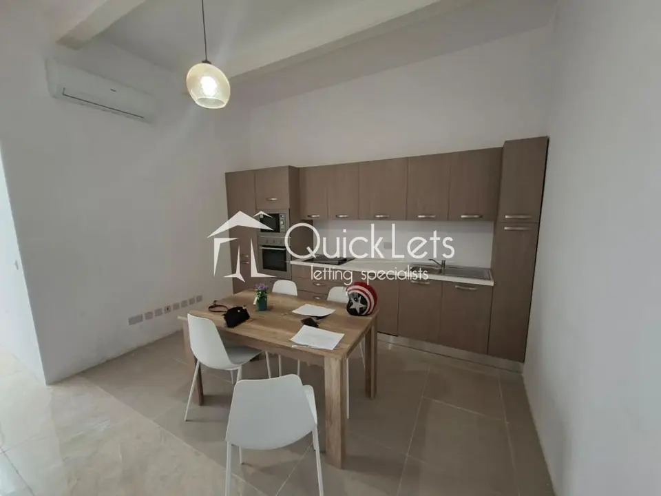 4 bedroom Apartment to rent in Hamrun