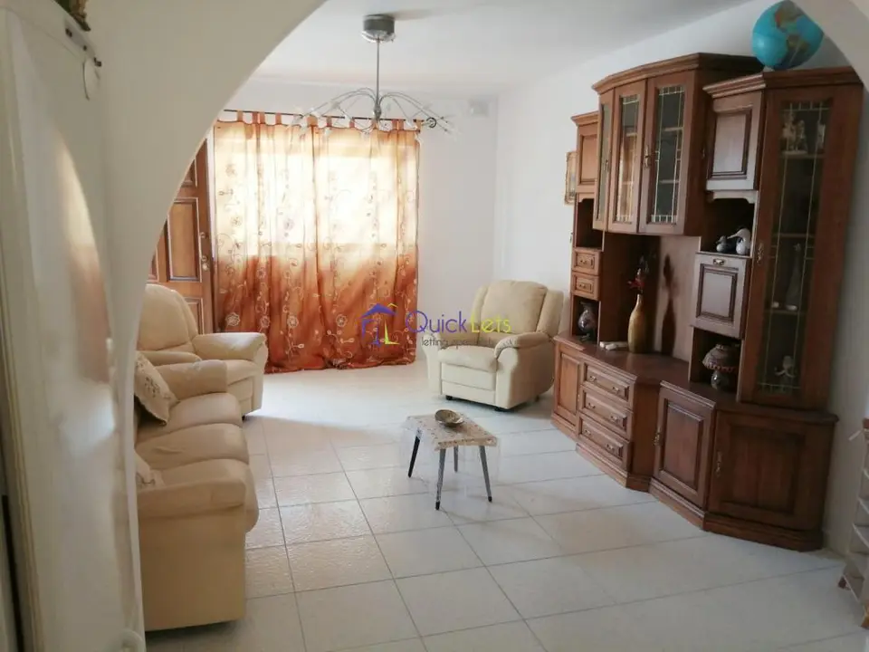 2 bedroom Maisonette to rent in San Gwann