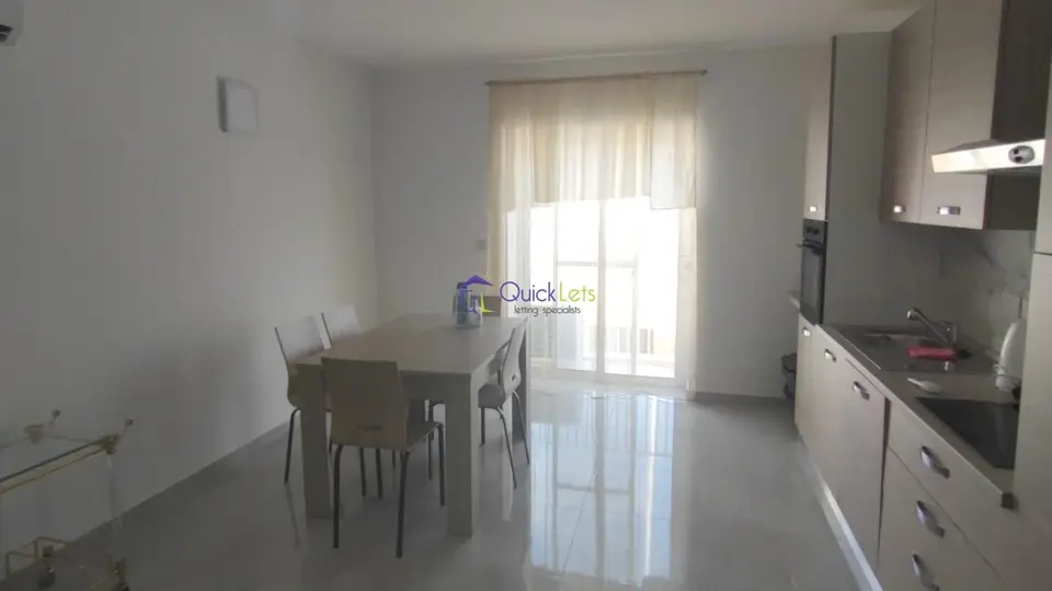 Appartement 2 chambres à louer à Luqa