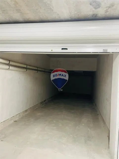 Garage (Residential) for sale in Gzira
