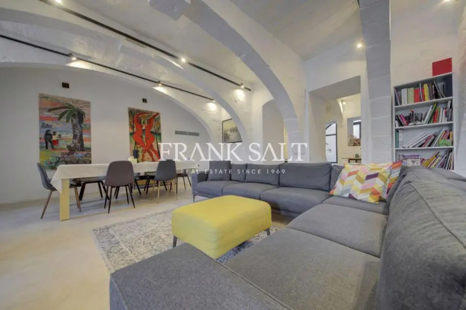 Mosta Converted House of Character with Pool