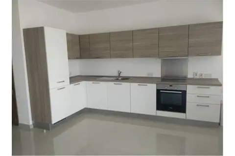 2 bedroom Maisonette to rent in Swatar
