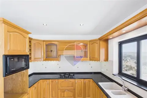 3 Bedroom Apartment To Rent in St Julian's