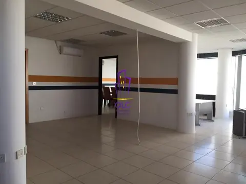 Office to rent in Swatar