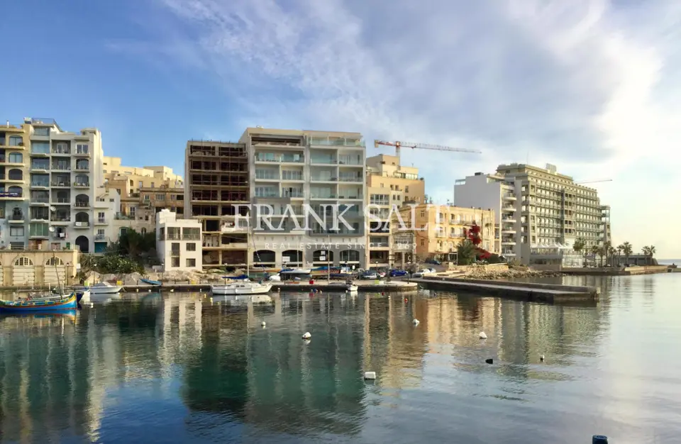 St Julians, Apartment