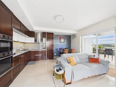 2 bedroom Penthouse for sale in Paola