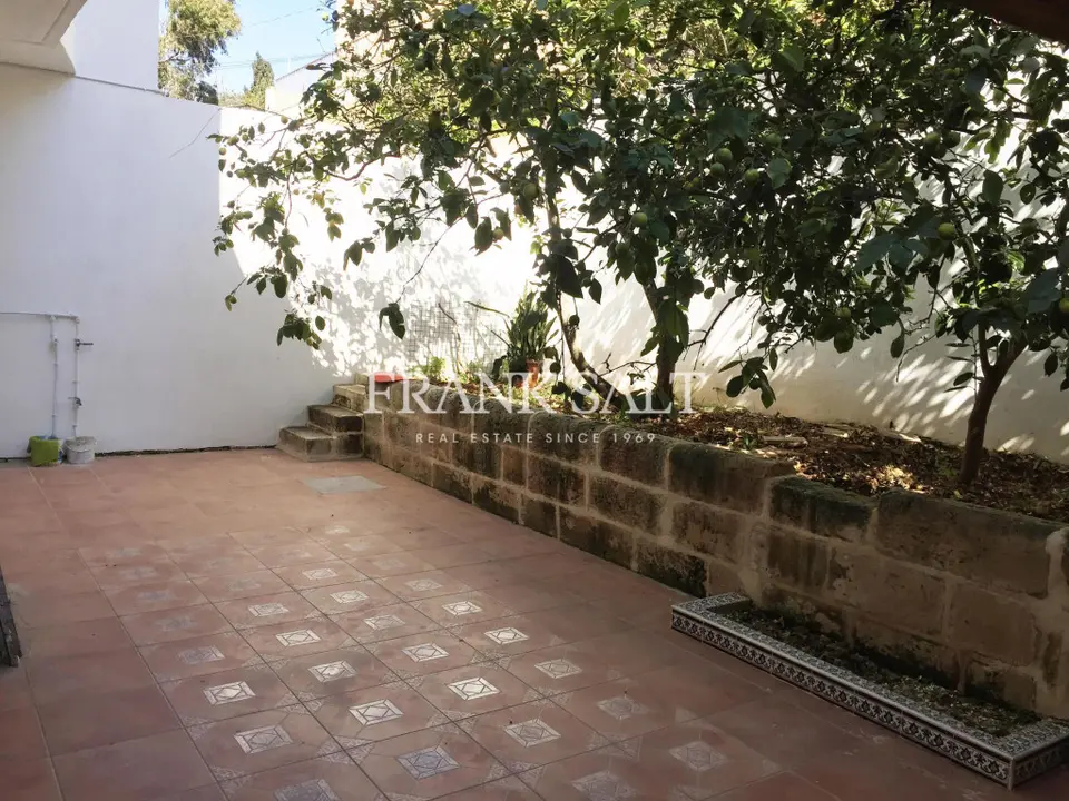 San Gwann, Terraced House