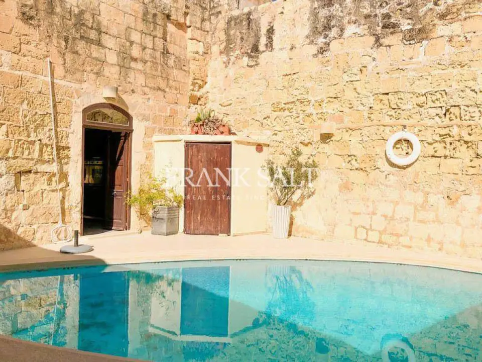 Zebbug, Furnished House of Character