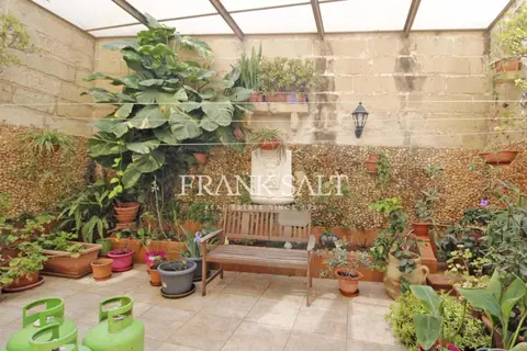 3 Bedroom Terraced House For Sale in Rabat