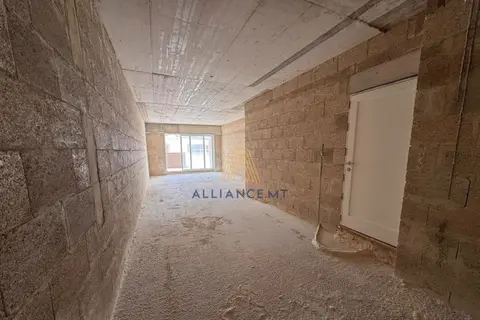 3 Bedroom Apartment For Sale in Mosta