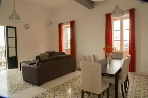 2 bedroom Apartment to rent in Floriana