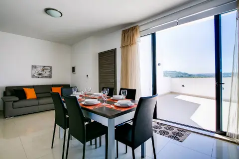 3 bedroom Penthouse to rent in Siggiewi