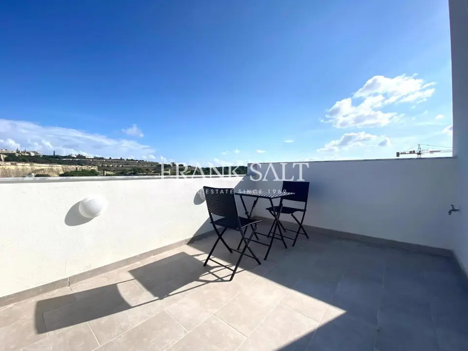 Pieta, Penthouse