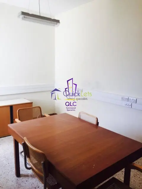 Office to rent in Santa Venera