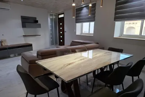 2 Bedroom Maisonette For Sale in Safi