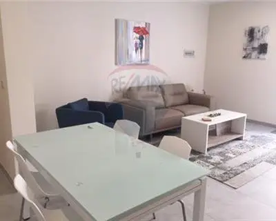 2 bedroom Maisonette to rent in St Julian's