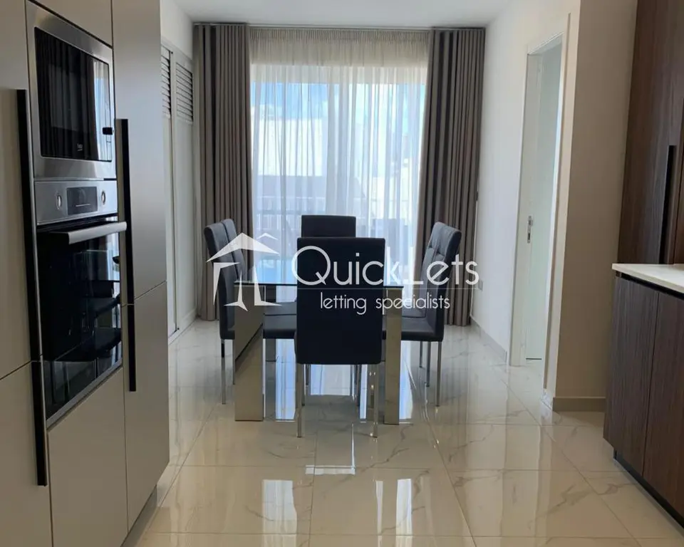 2 bedroom Penthouse to rent in Pieta
