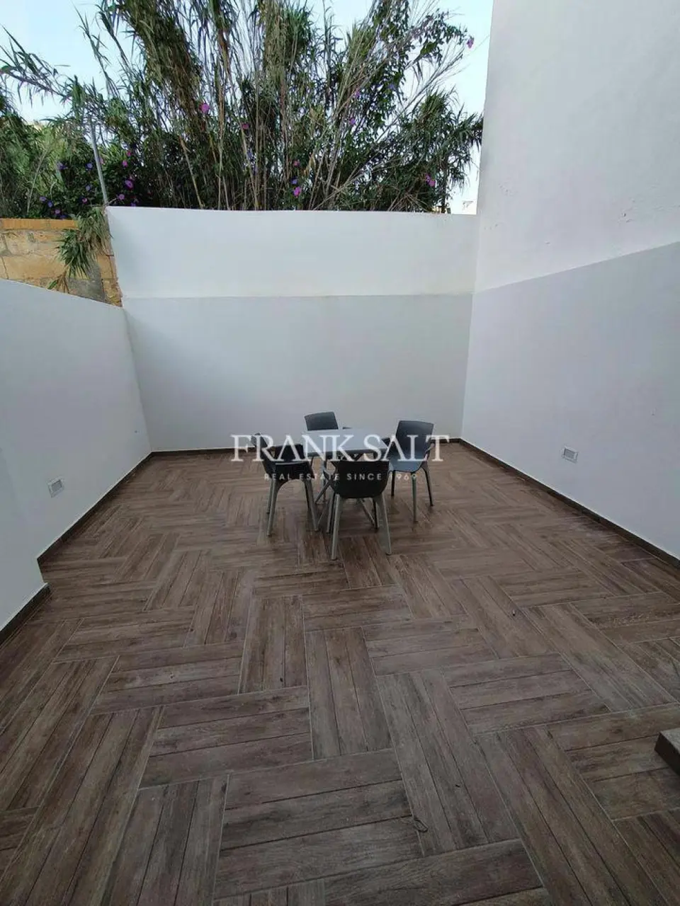 Gharghur, Furnished Maisonette