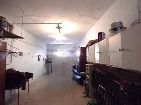 Garage (Residential) for sale in Marsascala