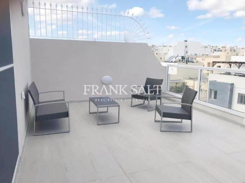 Swieqi, Furnished Penthouse