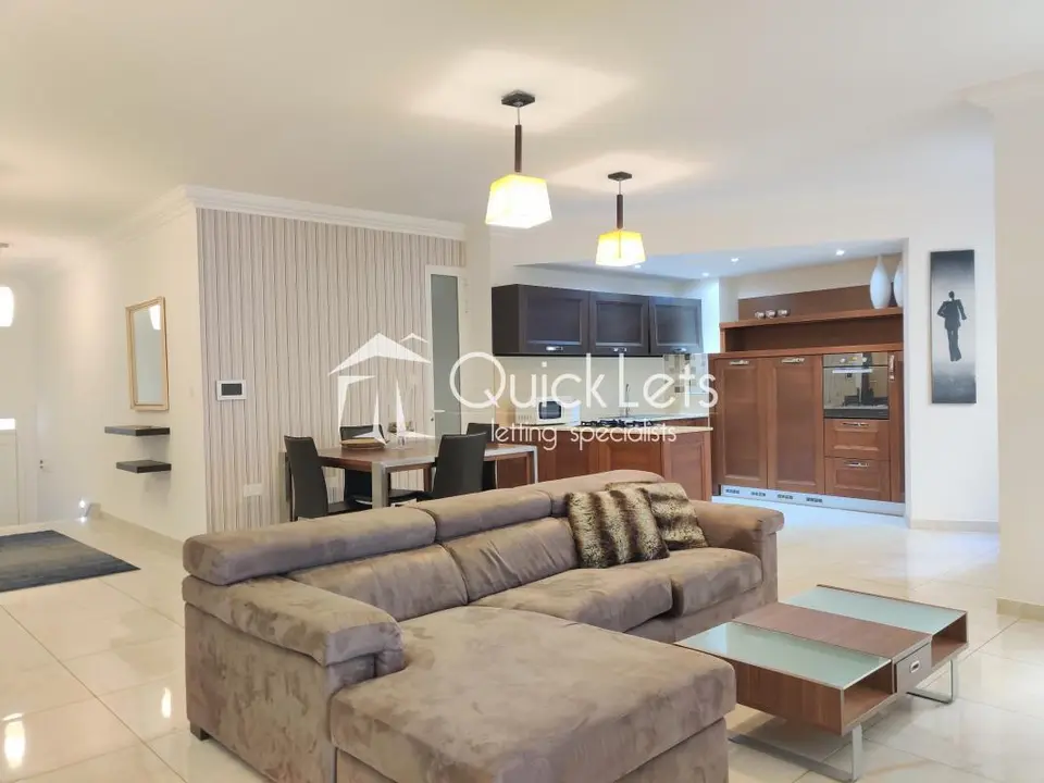 3 bedroom Maisonette to rent in Sliema