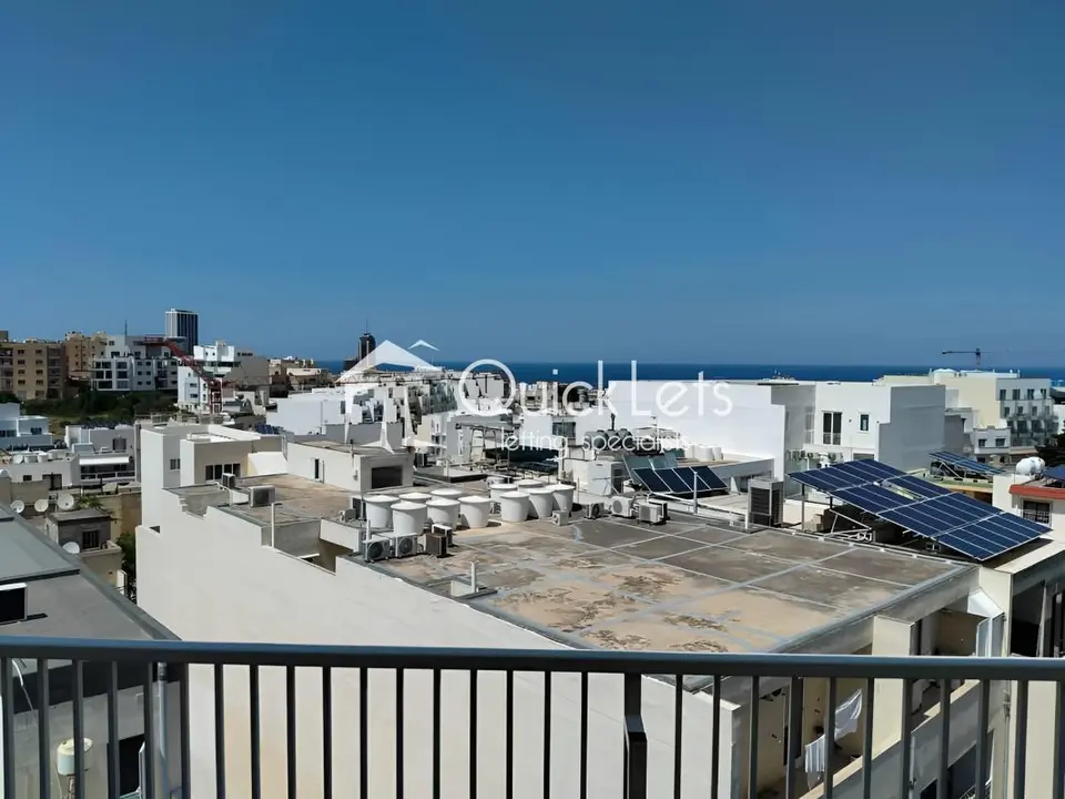2 bedroom Penthouse to rent in St. Julians