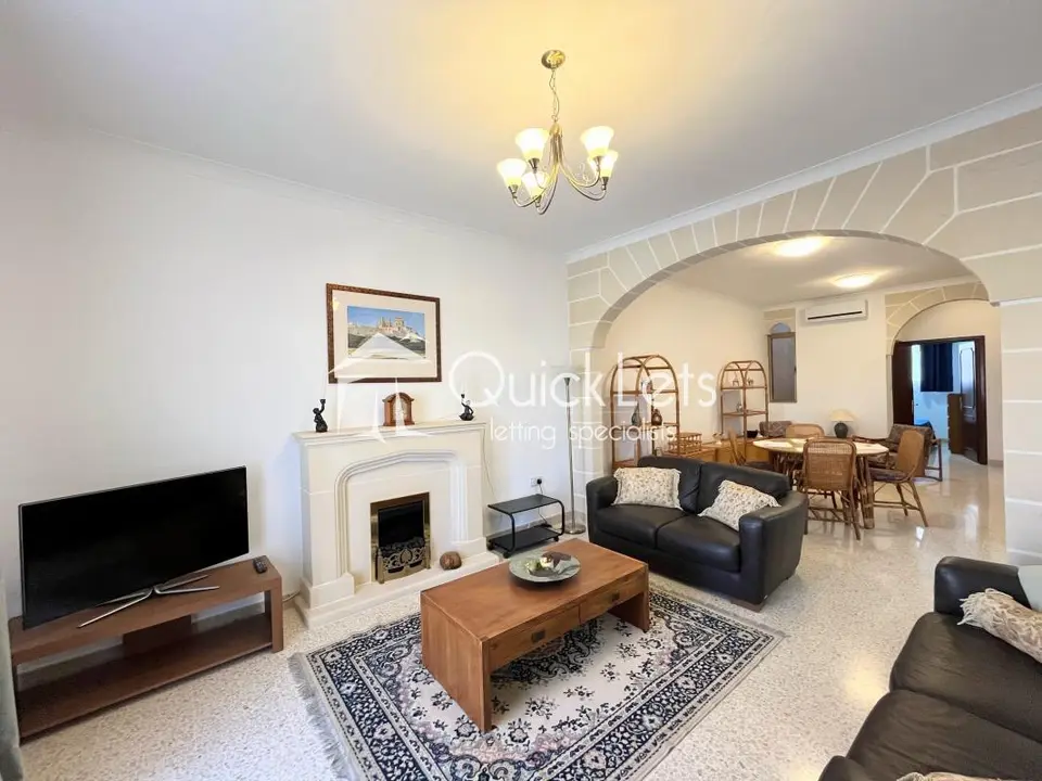 2 bedroom Apartment to rent in Pembroke